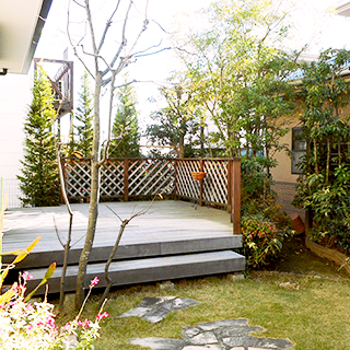 植栽　ウッドデッキ施工